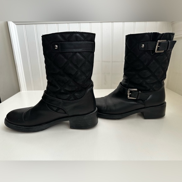 Aquatalia Booties, size 8 - Picture 3 of 6